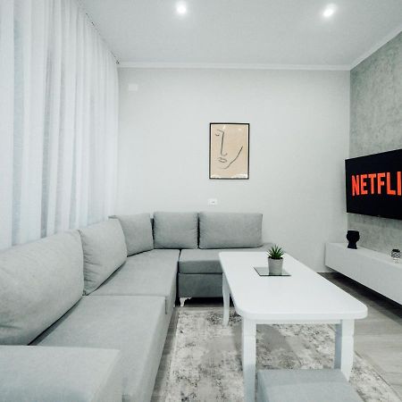 Dionis House Villa Shkoder Bagian luar foto